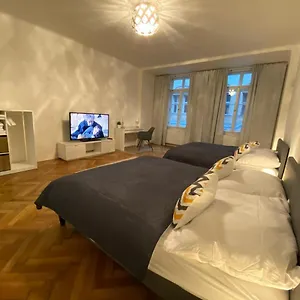 Spacious On Wenceslas Square Praag