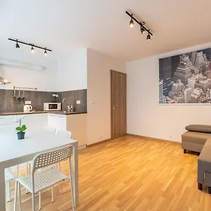 Apartment Brand New Two #26 With Free Secure Parking Close To Center, Prag