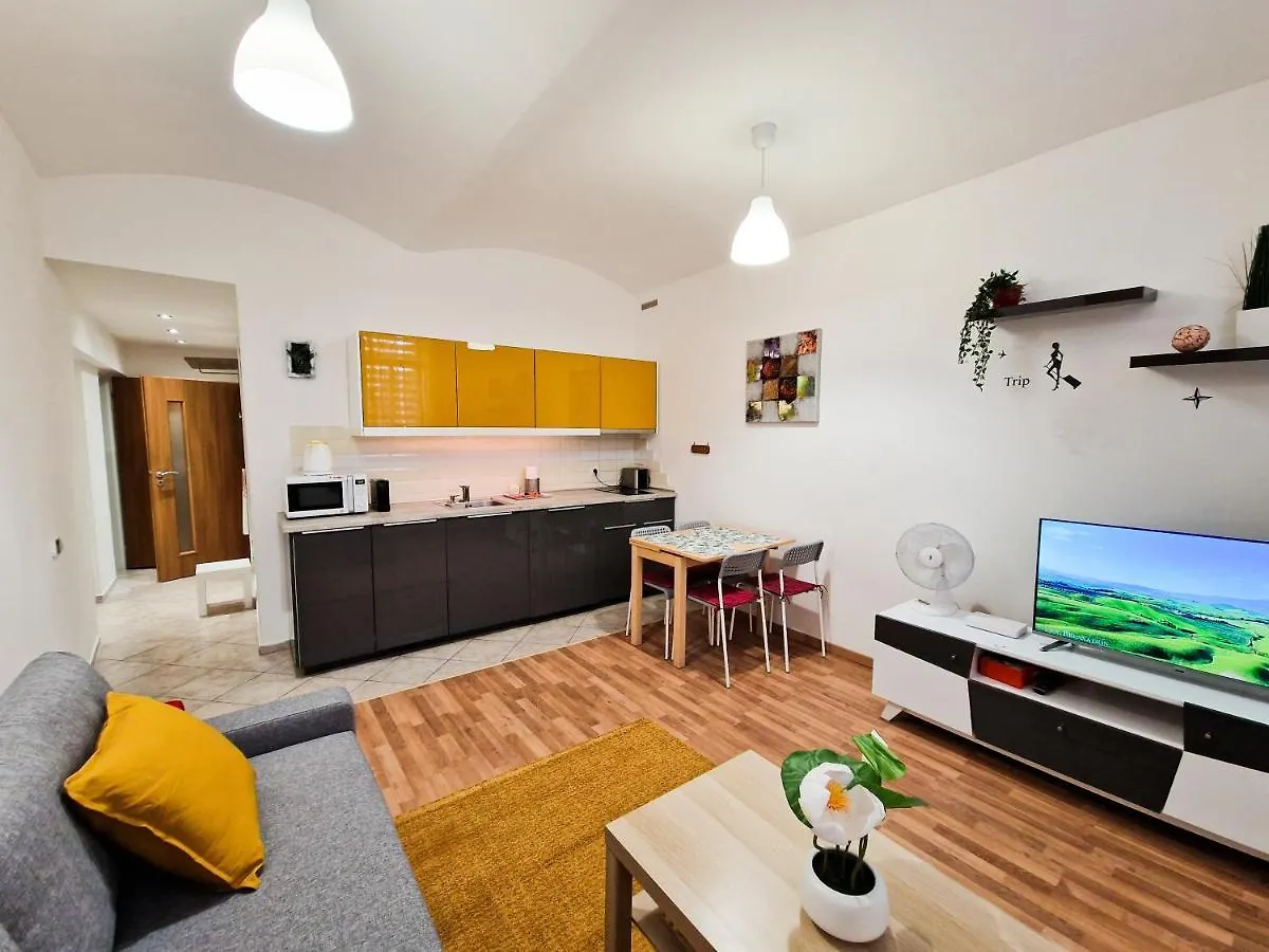 Ground Floor Apartment Praha 0*,