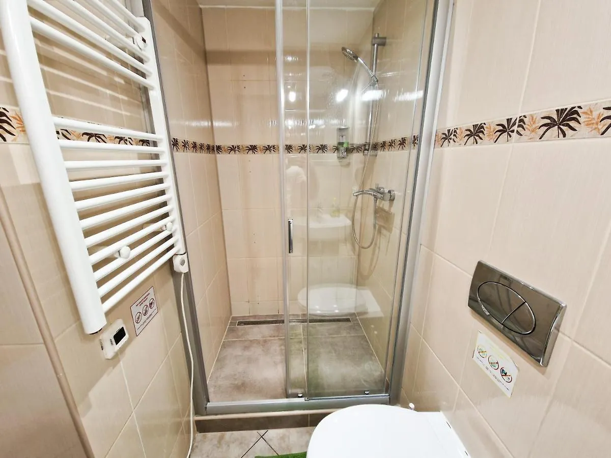 Ground Floor Apartment Praha